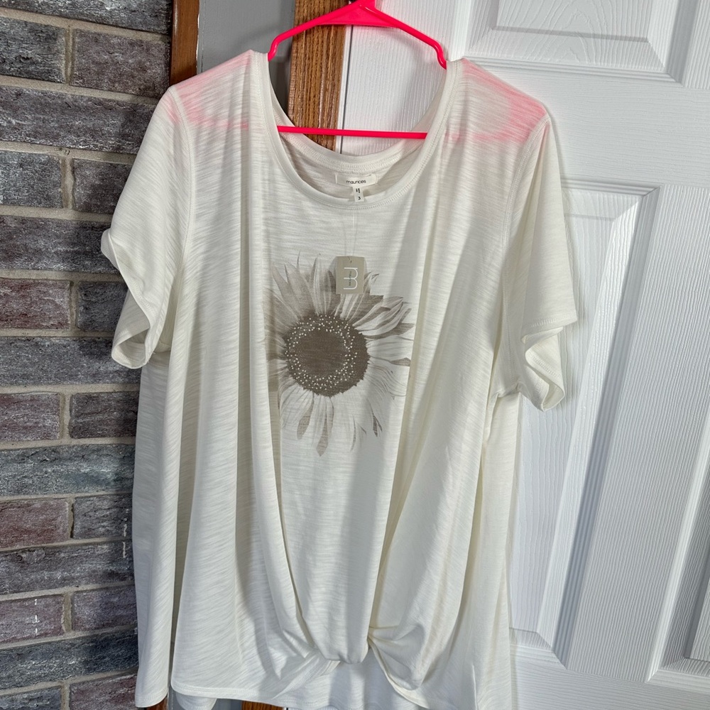 Women's White Sunflower Top Maurice’s